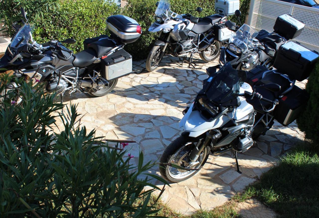 Helen'S Sounio Apartments Sounion Exterior photo